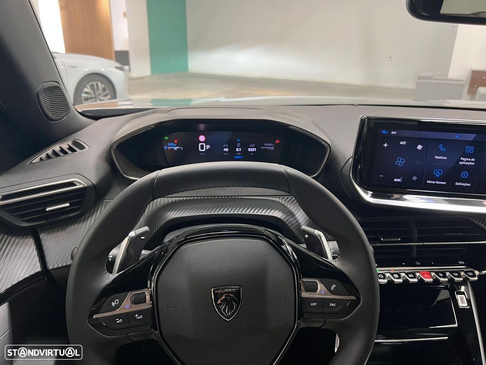 Peugeot 2008 1.2 Hybrid Allure e-DCS6 - 17