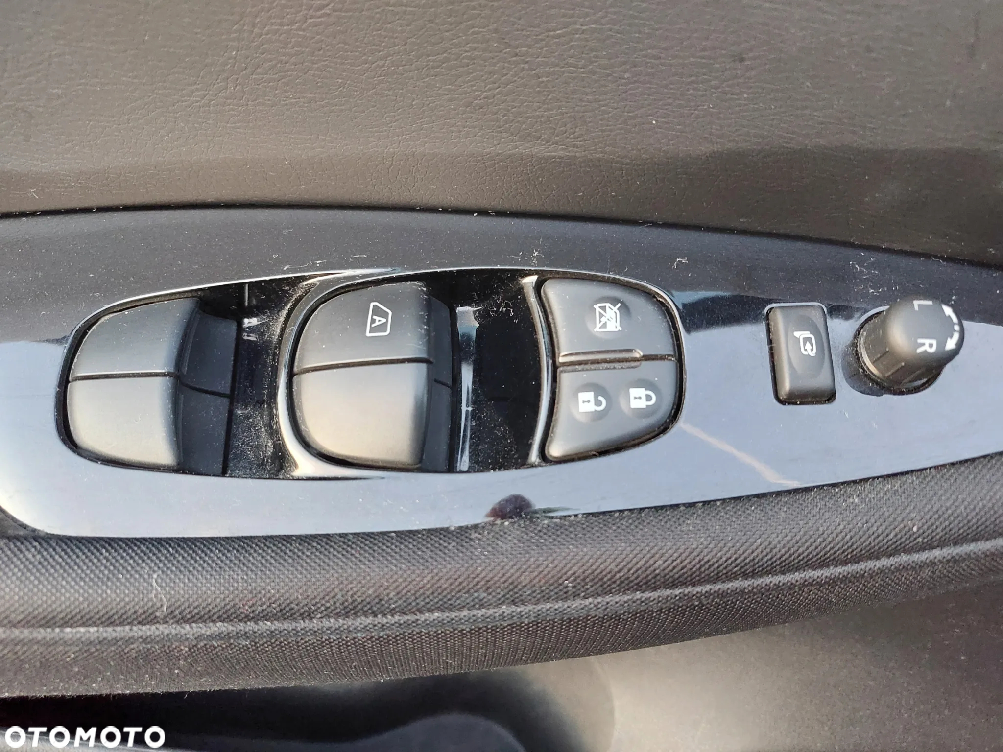 Nissan Leaf 40kWh N-Connecta - 16
