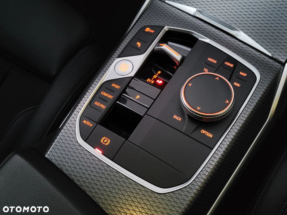 BMW Seria 3 320d xDrive M Sport Sport - 15