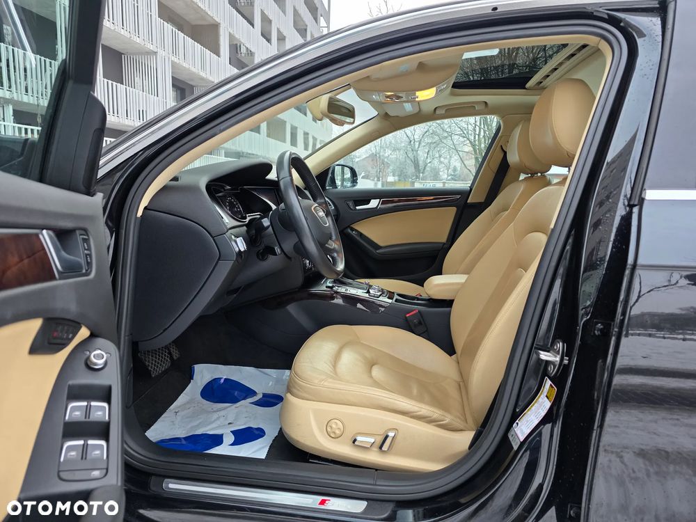 Audi A4 Limousine - 4