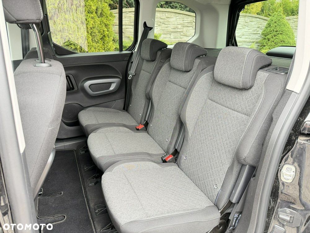 Opel Combo 1.5 D Automatik GS - 30