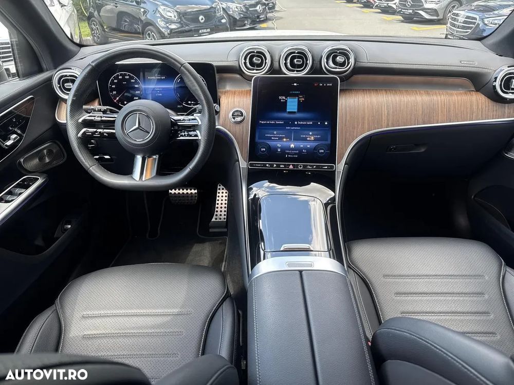 Mercedes-Benz GLC 300 e 4MATIC - 11