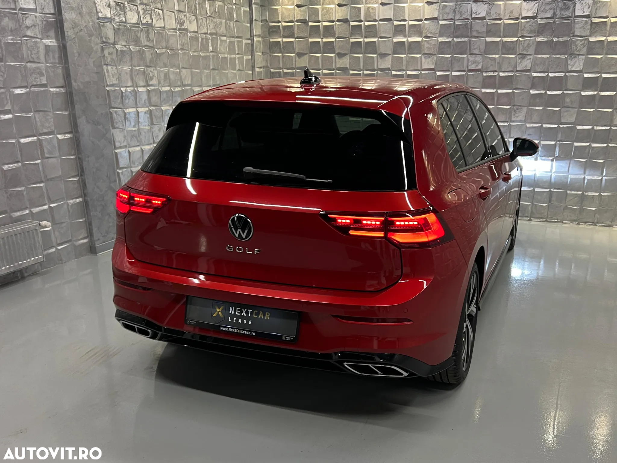 Volkswagen Golf 2.0 TDI SCR DSG R-Line - 4