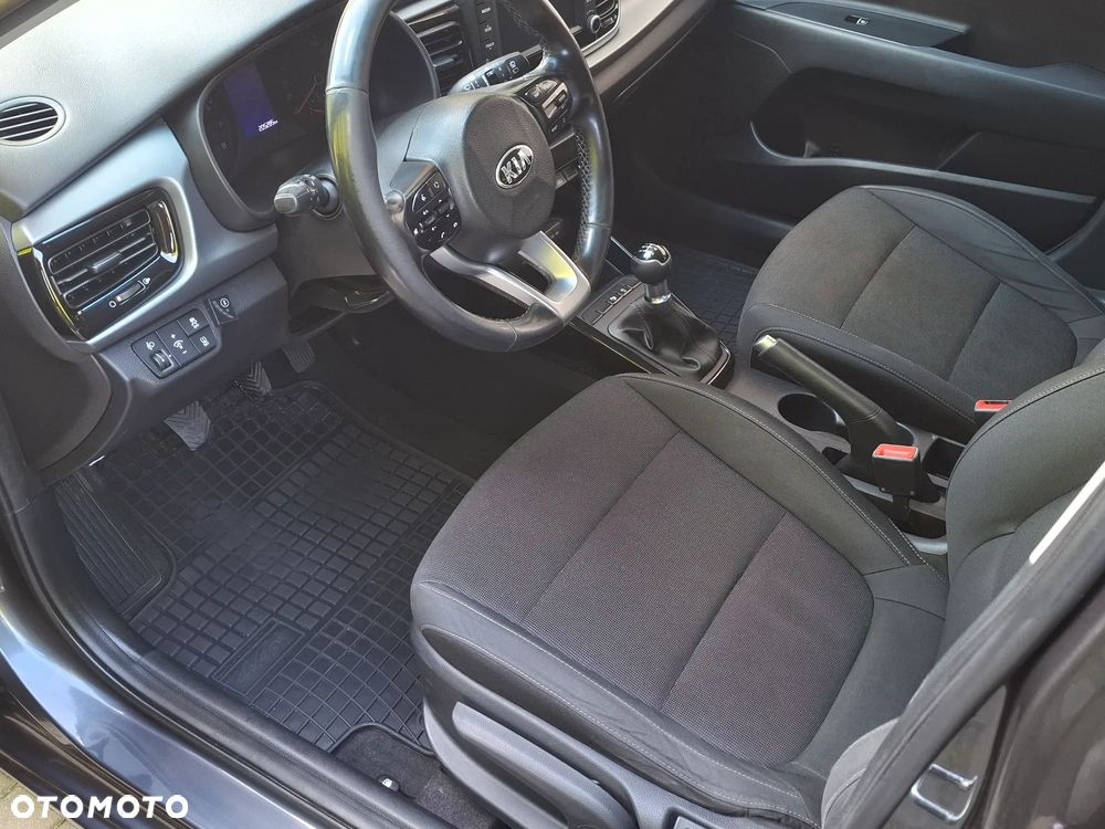 Kia Rio 1.2 L - 7