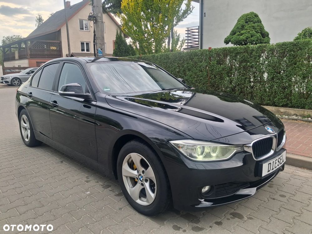 BMW Seria 3 318d Sport Line - 1