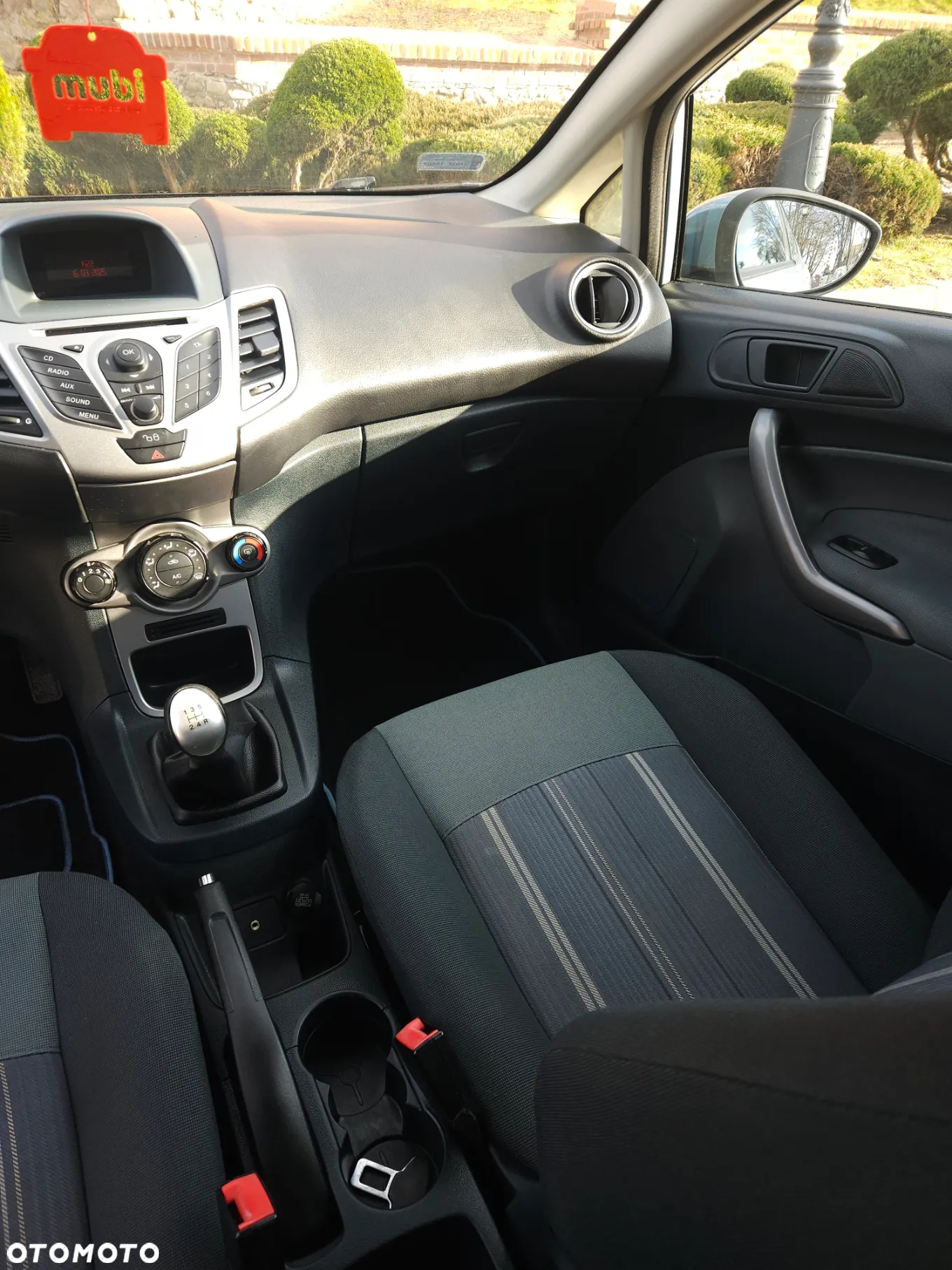 Ford Fiesta - 21
