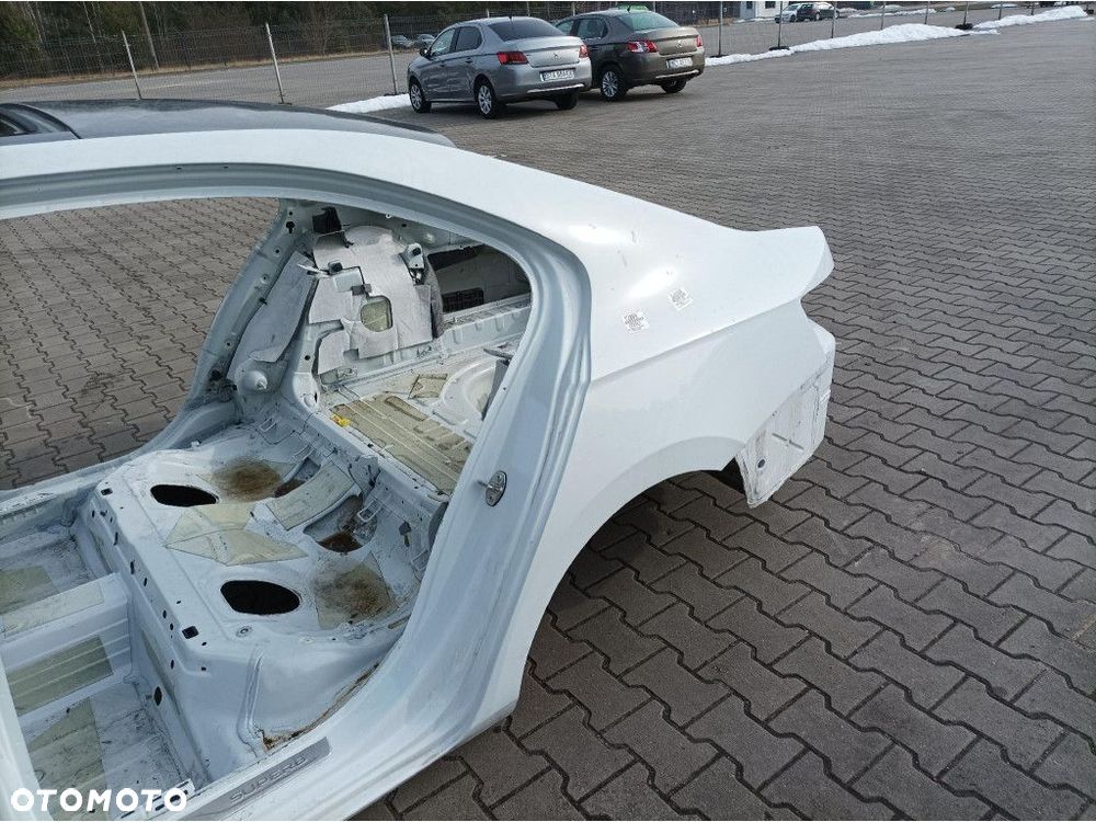SKODA SUPERB III HB BŁOTNIK ĆWIARTKA TYŁ TYLNA LEWA LS9R - 2