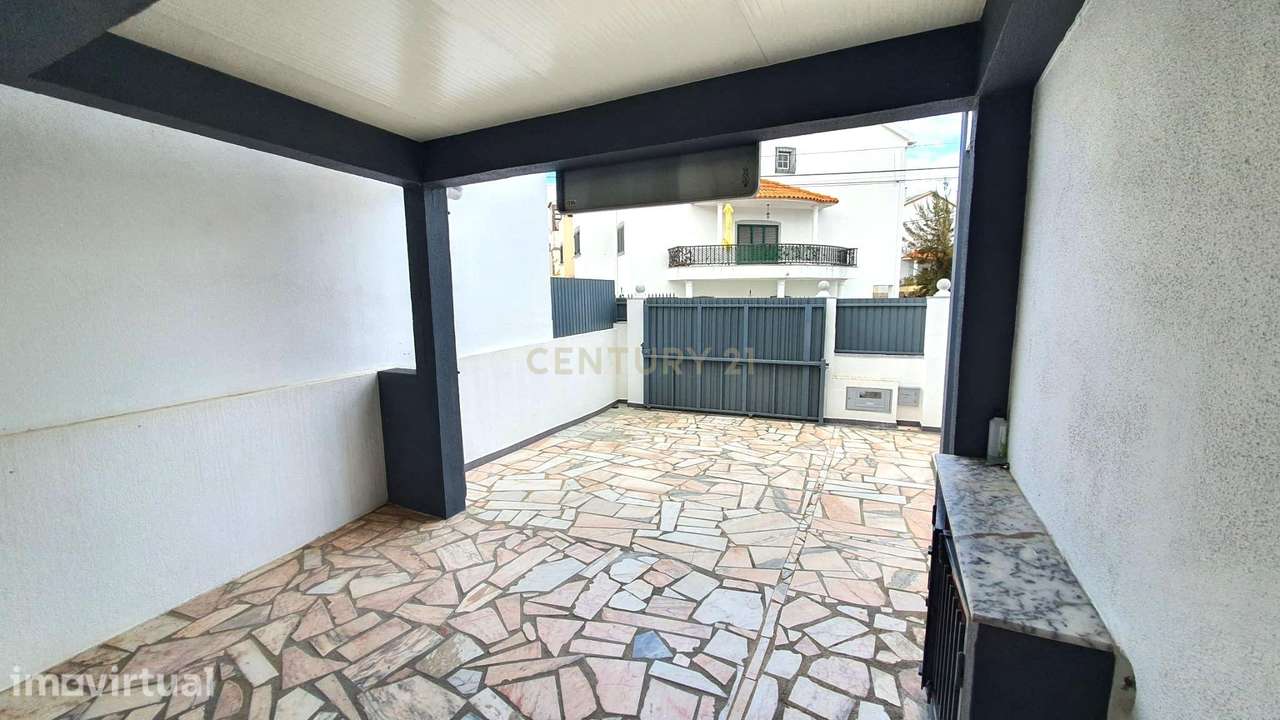 Moradia T6 Isolada no Botequim  a 5min das praias da Costa - Grande imagem: 2/46