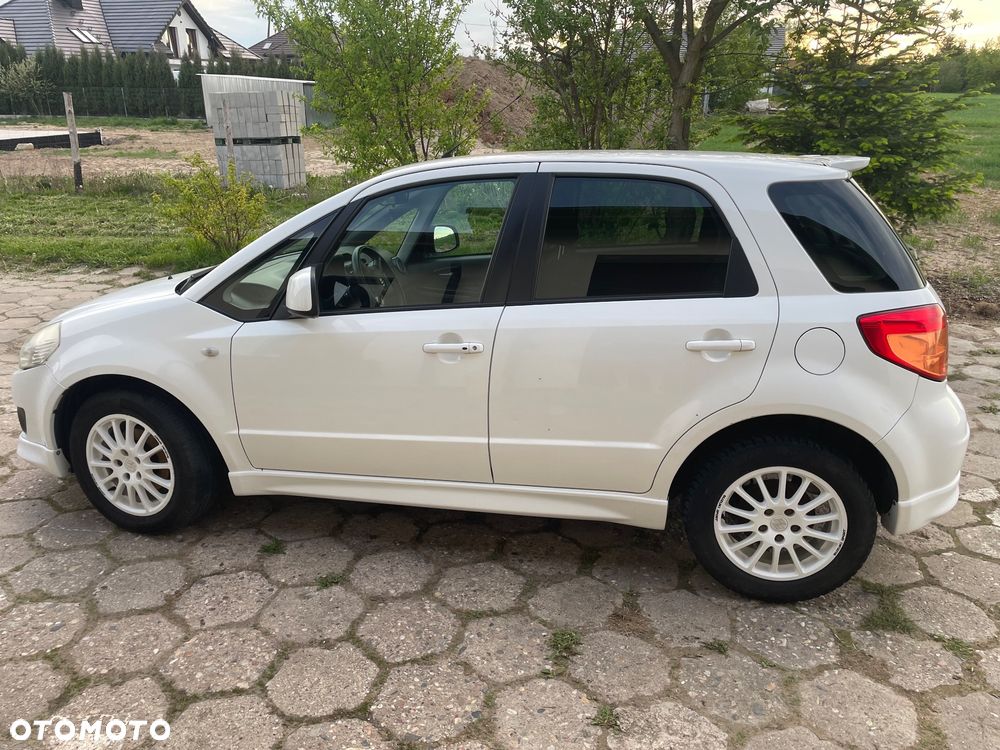 Suzuki SX4 - 5