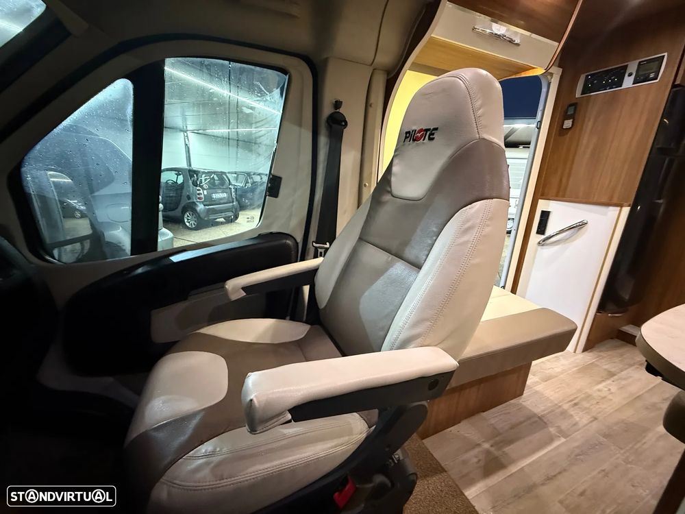 Pilote Essential P 746 - 19