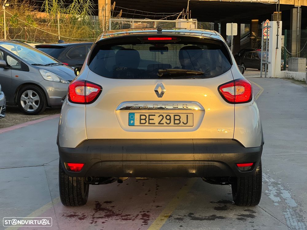 Renault Captur ENERGY TCe 120 EDC Intens - 3