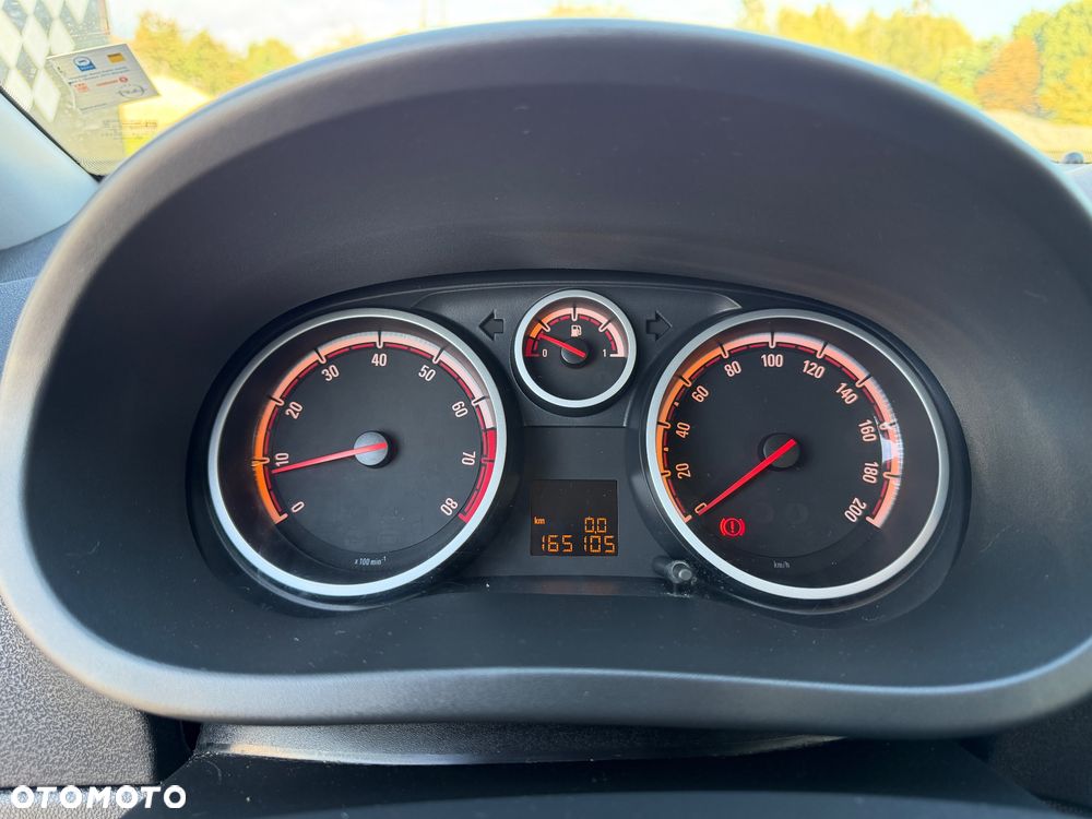 Opel Corsa - 24