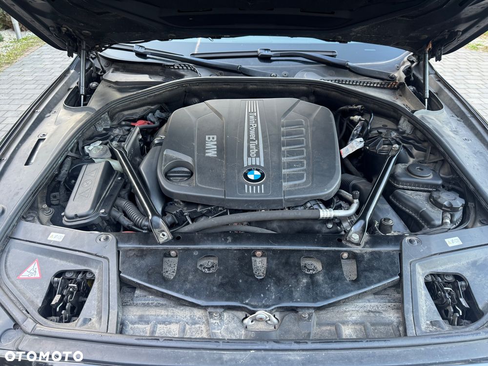 BMW Seria 5 535d Sport-Aut Luxury Line - 9