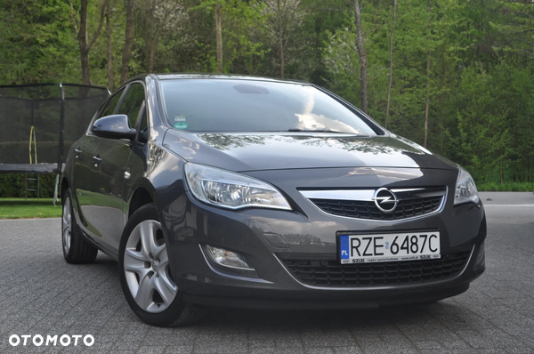 Opel Astra 1.4 Turbo Cosmo