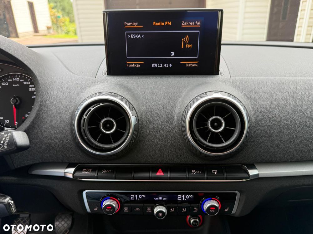 Audi A3 Sportback 1.4 TFSI cylinder on demand ultra S line Sportpaket - 24