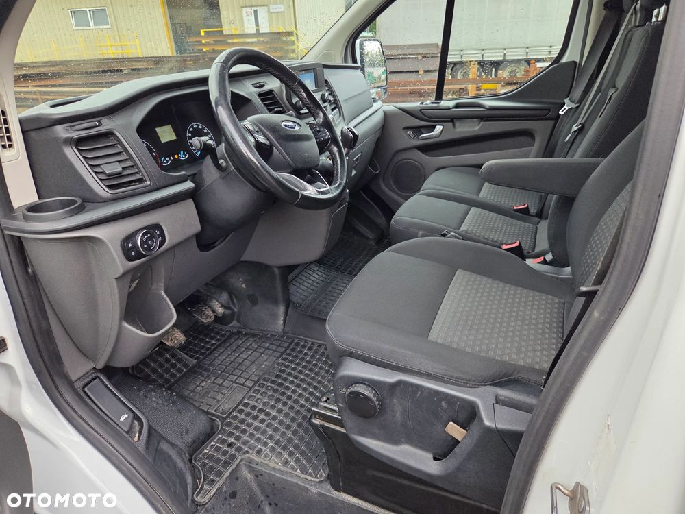 Ford Transit Custom 290 L2H1 Limited - 9