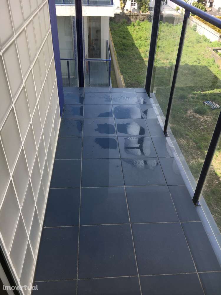 Apartamento T0 Mobilado e com varanda, Condominio Privado - Grande imagem: 3/16