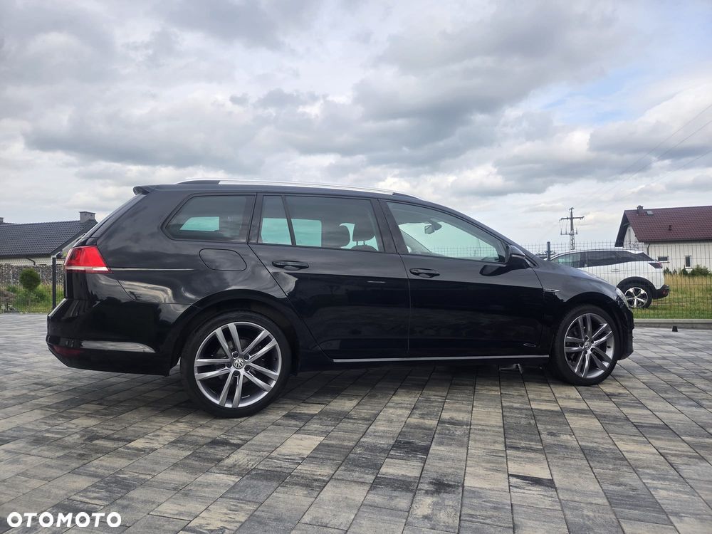 Volkswagen Golf 2.0 TDI BlueMotion Technology Lounge - 33