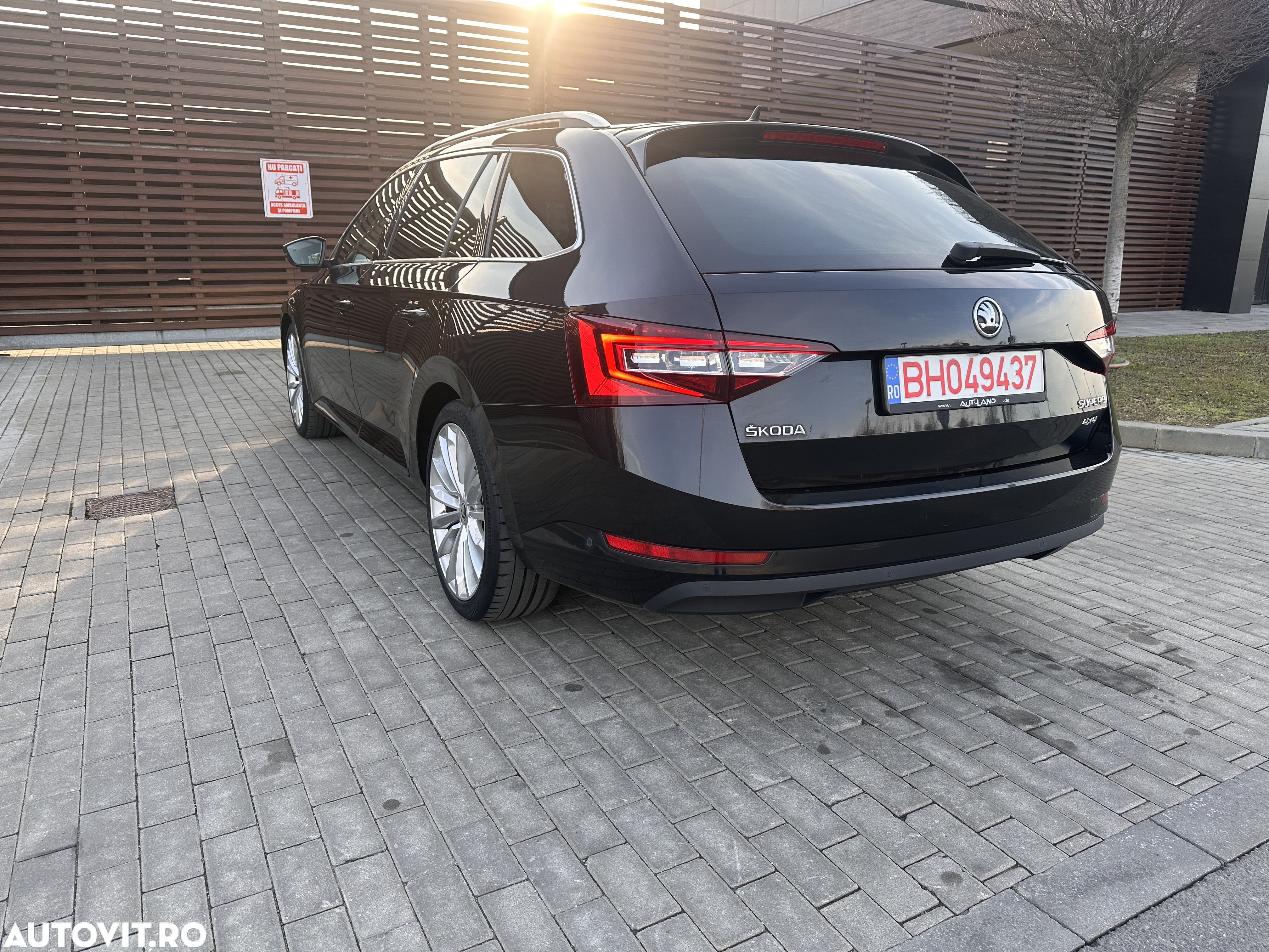 Skoda Superb 2.0 TDI 4X4 DSG Style - 11