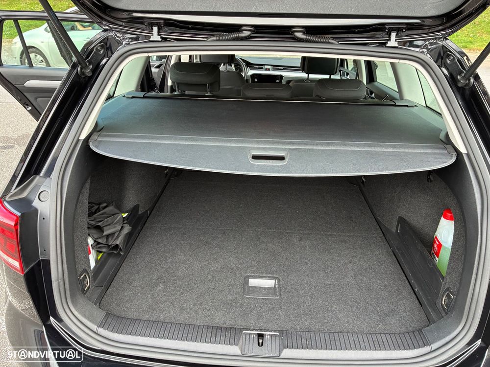 VW Passat Variant 2.0 TDI Business DSG - 9