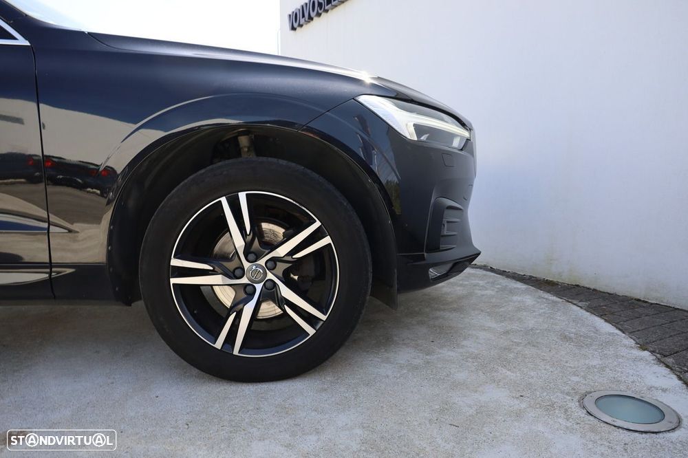 Volvo XC 60 2.0 D4 R-Design AWD Geartronic - 5