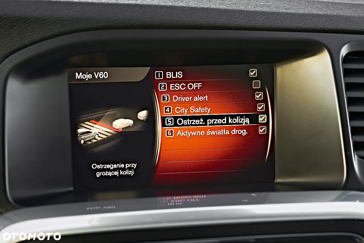 Volvo V60 Cross Country D3 Geartronic Momentum - 26