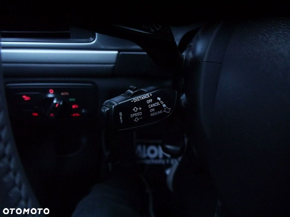 Audi A6 Avant 3.0 TDI Quattro S tronic - 33