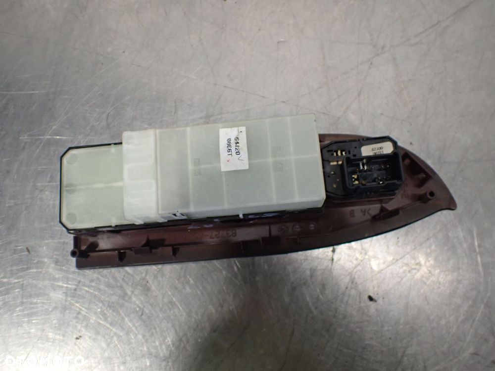 PANEL STEROWANIA SZYB SUZUKI GRAND VITARA II 1.9 64J20-0866T   62J00-0876T - 3