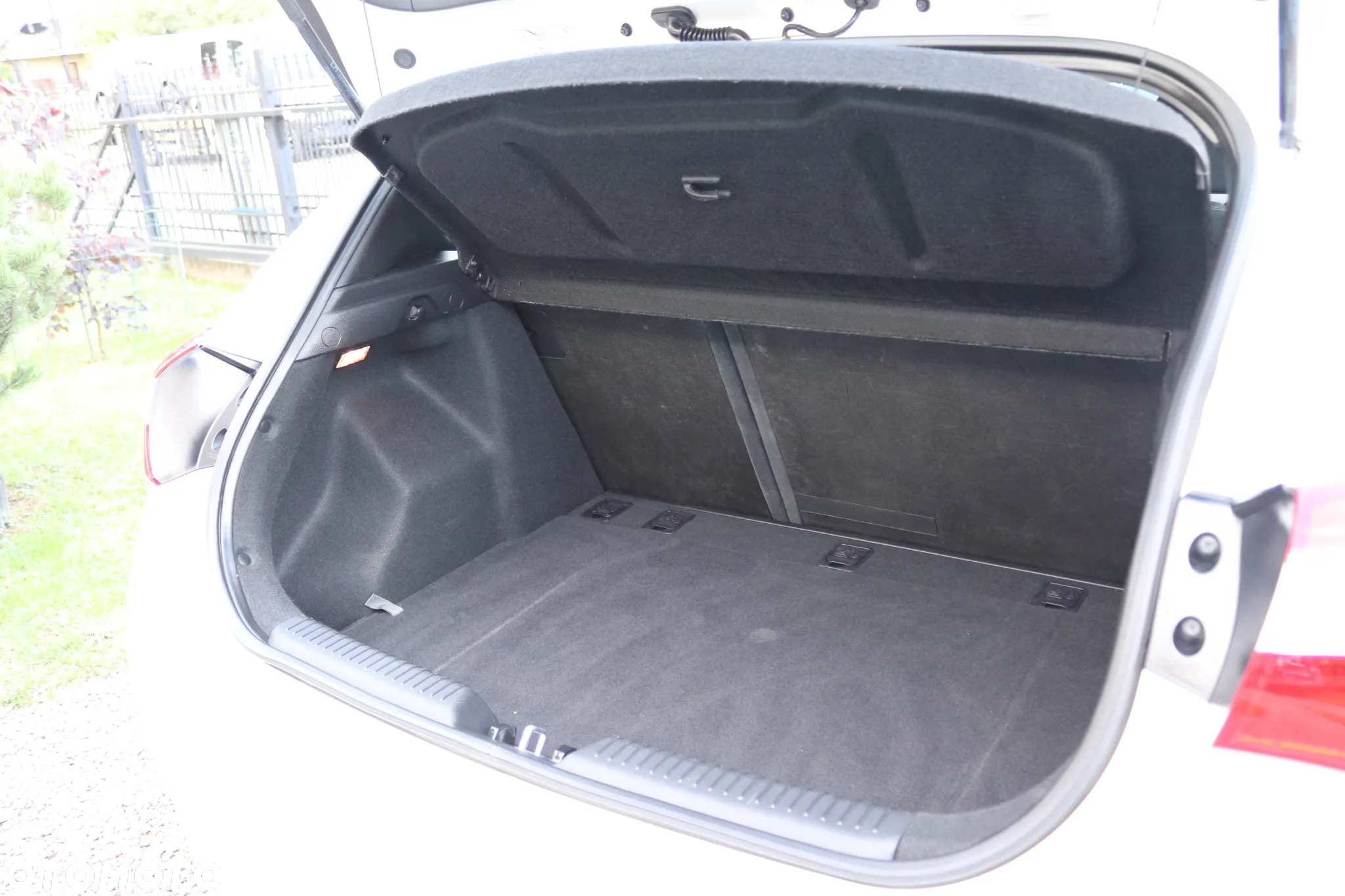 Hyundai i30 blue 1.4 Trend - 29
