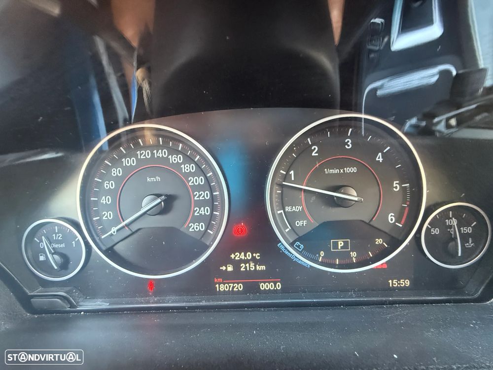 BMW 318 2017 photo 3
