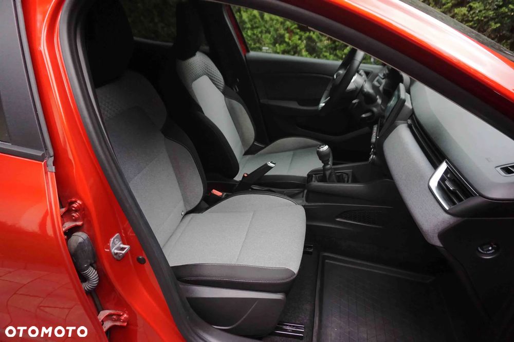 Renault Clio 1.0 TCe Evolution - 21
