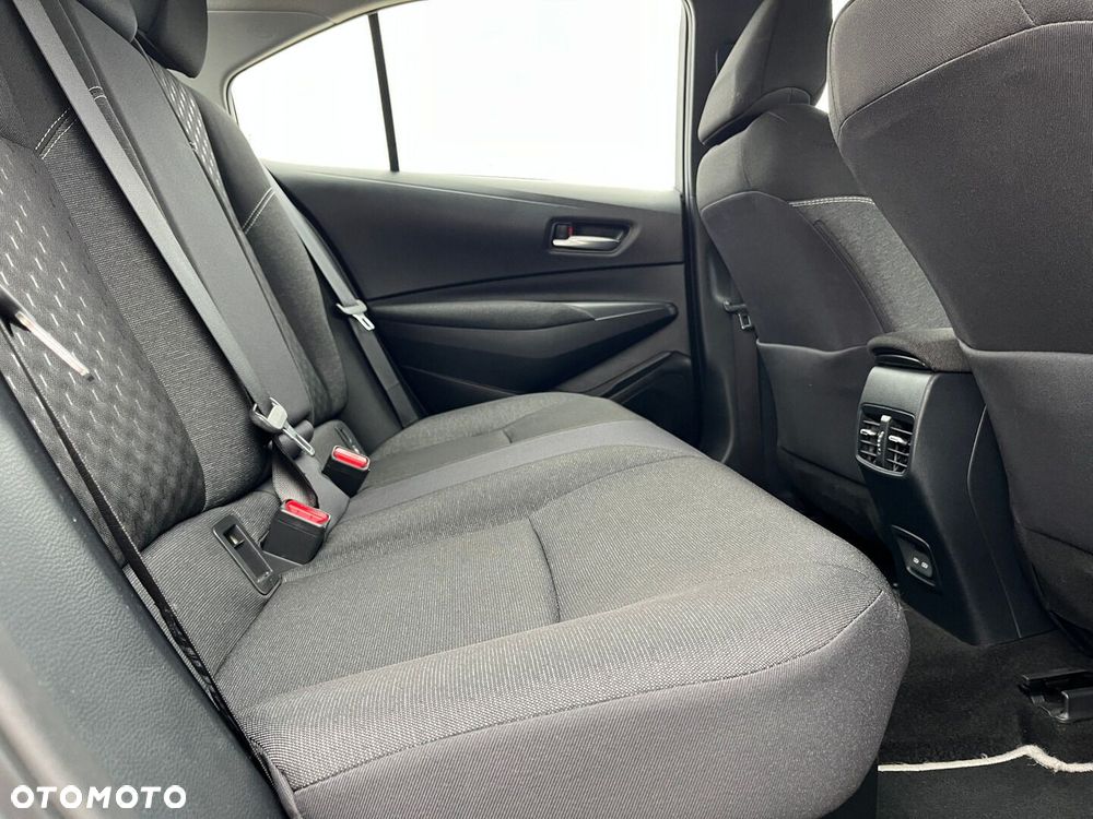 Toyota Corolla 1.8 Hybrid Comfort - 13