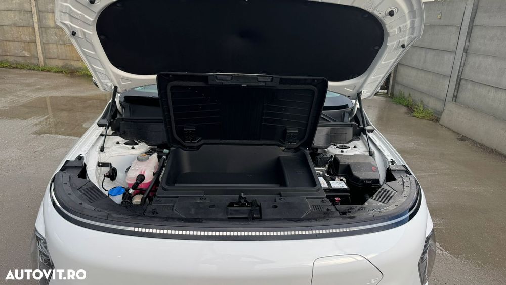Hyundai KONA - 9