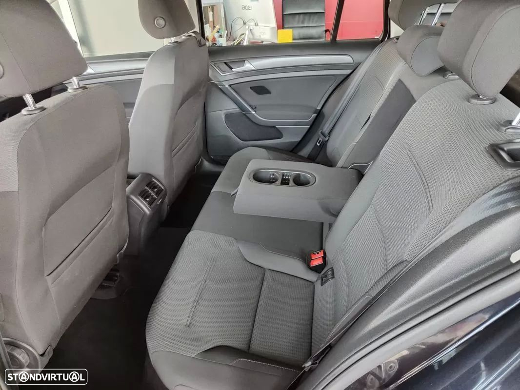 VW Golf Variant 1.6 TDi Trendline - 12