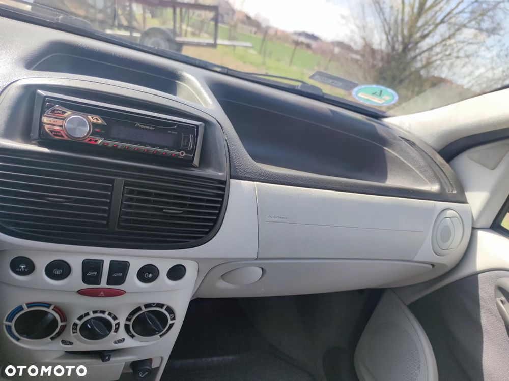 Fiat Punto 1.2 8V - 8