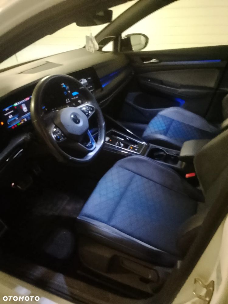 Volkswagen Golf 2.0 TSI 4Motion R DSG - 8