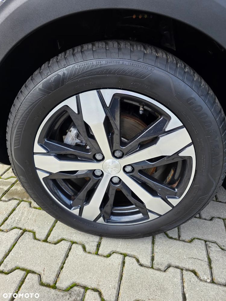 Peugeot 5008 - 31