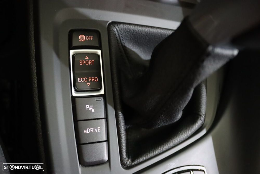 BMW X1 25 e xDrive xLine - 33