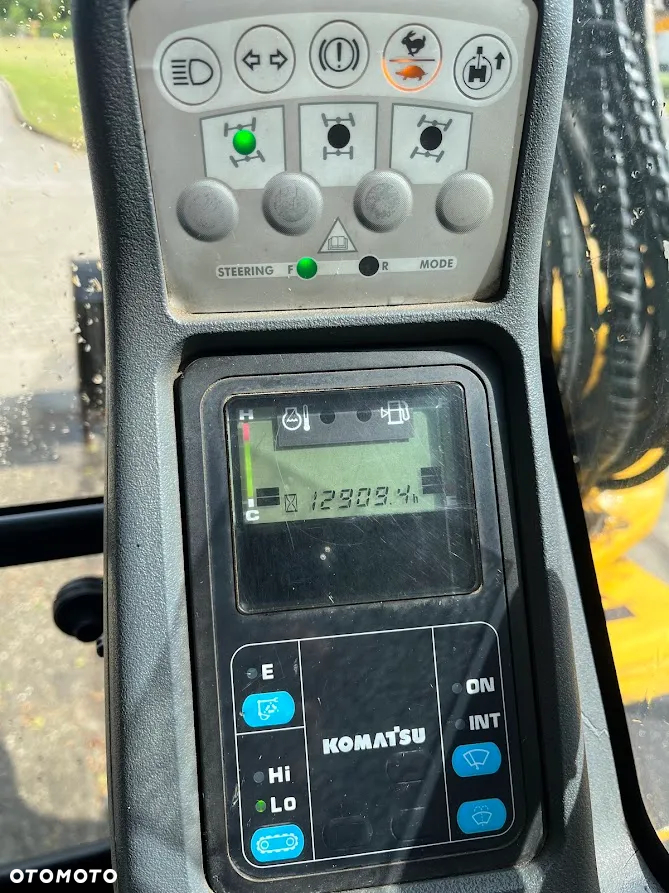 Komatsu 98MR - 13