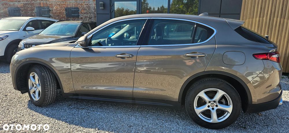 Alfa Romeo Stelvio 2.2 16V AT8 Executive - 9