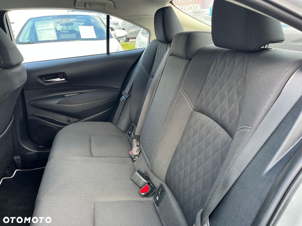 Toyota Corolla 1.8 Hybrid Comfort - 27