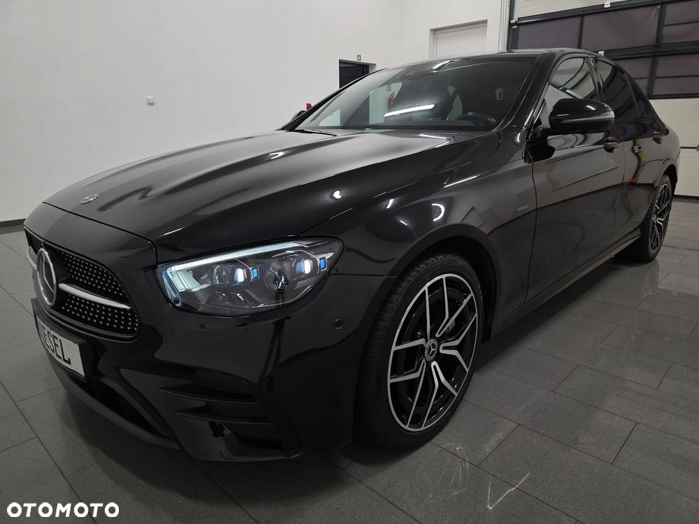 Mercedes-Benz Klasa E 300 de 9G-TRONIC AMG Line - 2