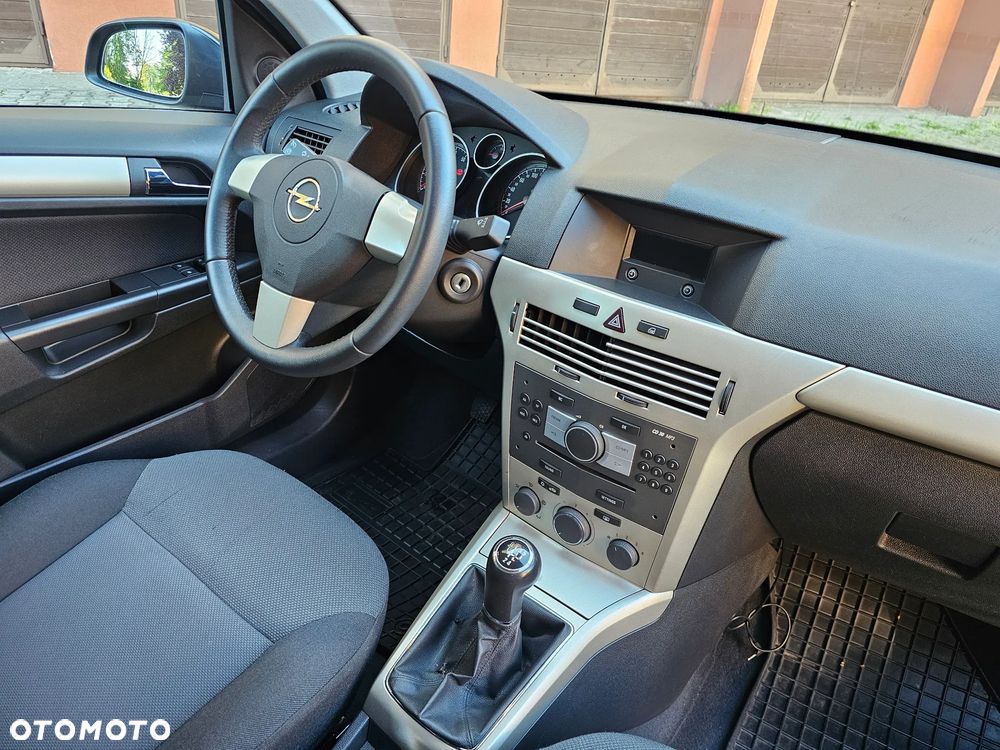 Opel Astra 1.6 Enjoy - 28