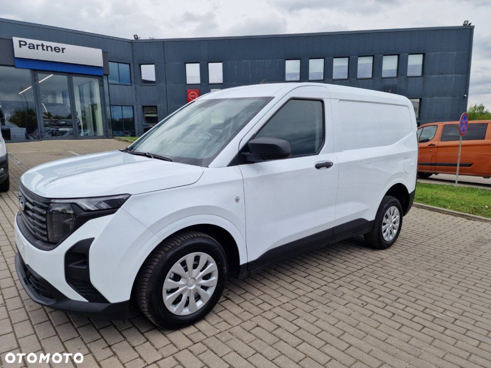 Ford Transit Courier - 2