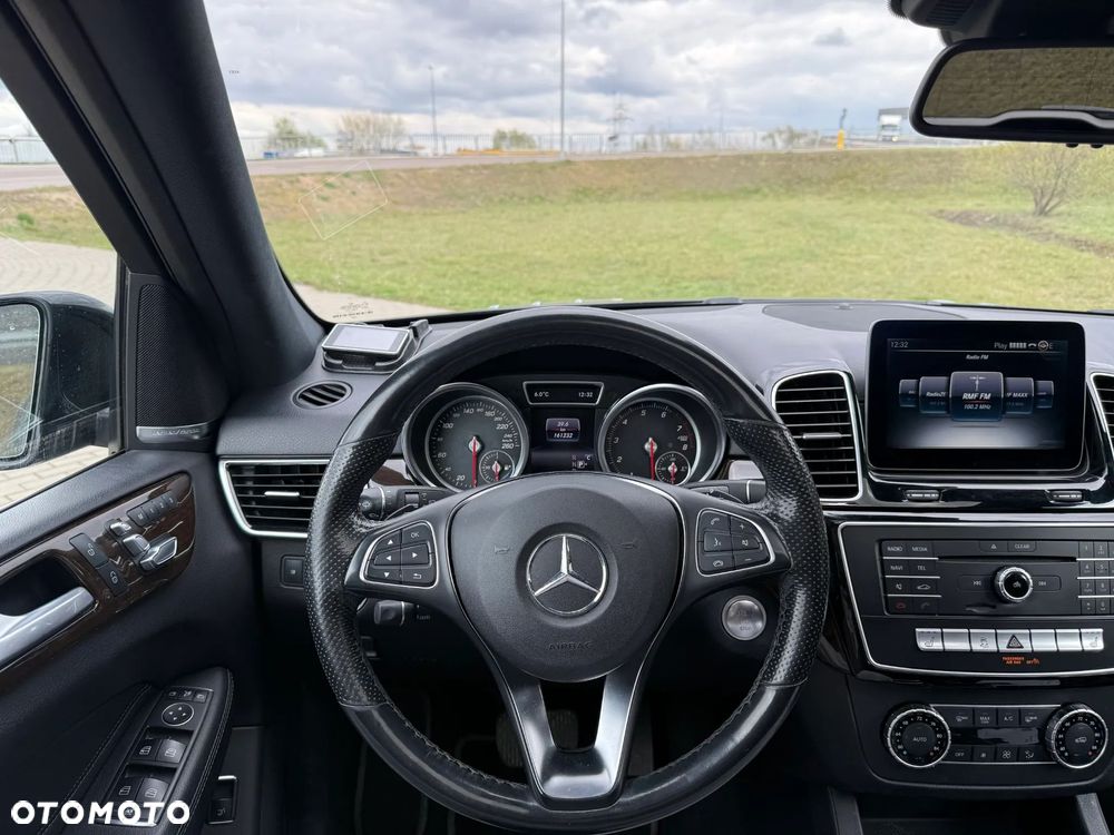 Mercedes-Benz GLE - 20