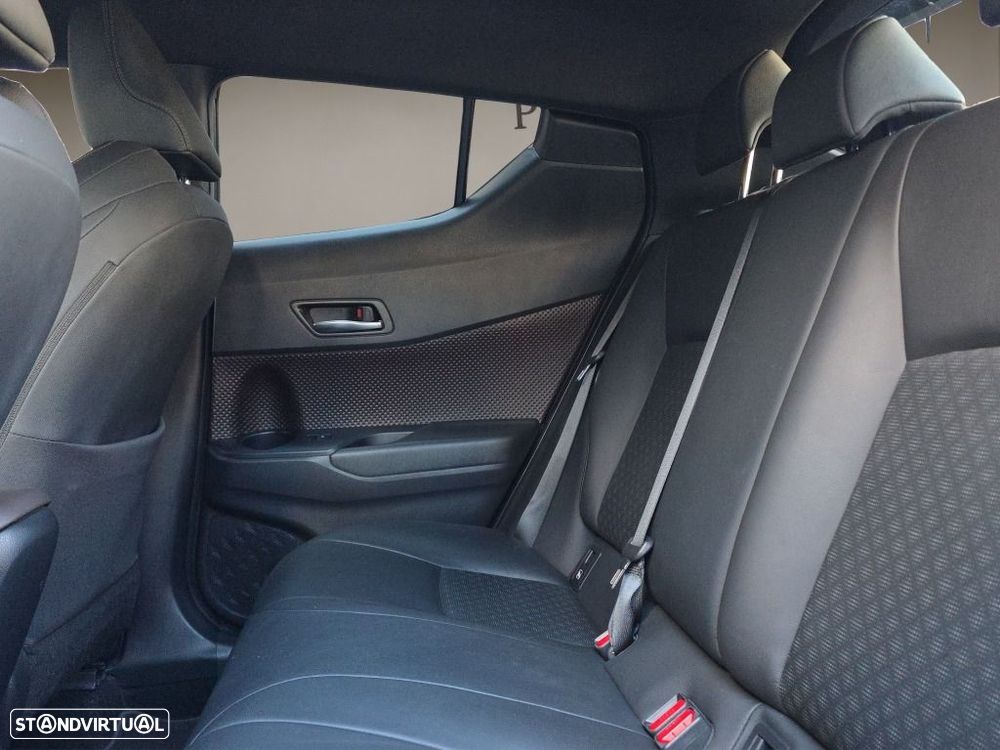 Toyota C-HR - 15