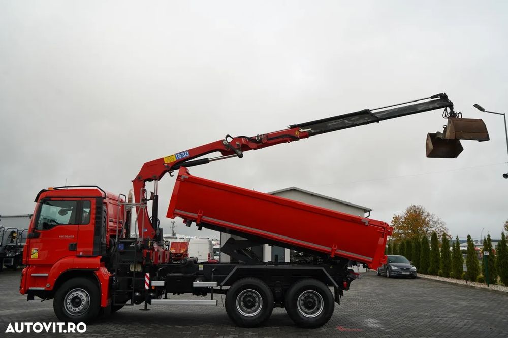 MAN TGS 26.400 / 6x4 / BASCULĂ DUBLĂ + HDS HMF 1530 K2 / HIDRODOXIE LATERALĂ / GRAPPER / TELECOMANDĂ / NAVIGAȚIE / - 2