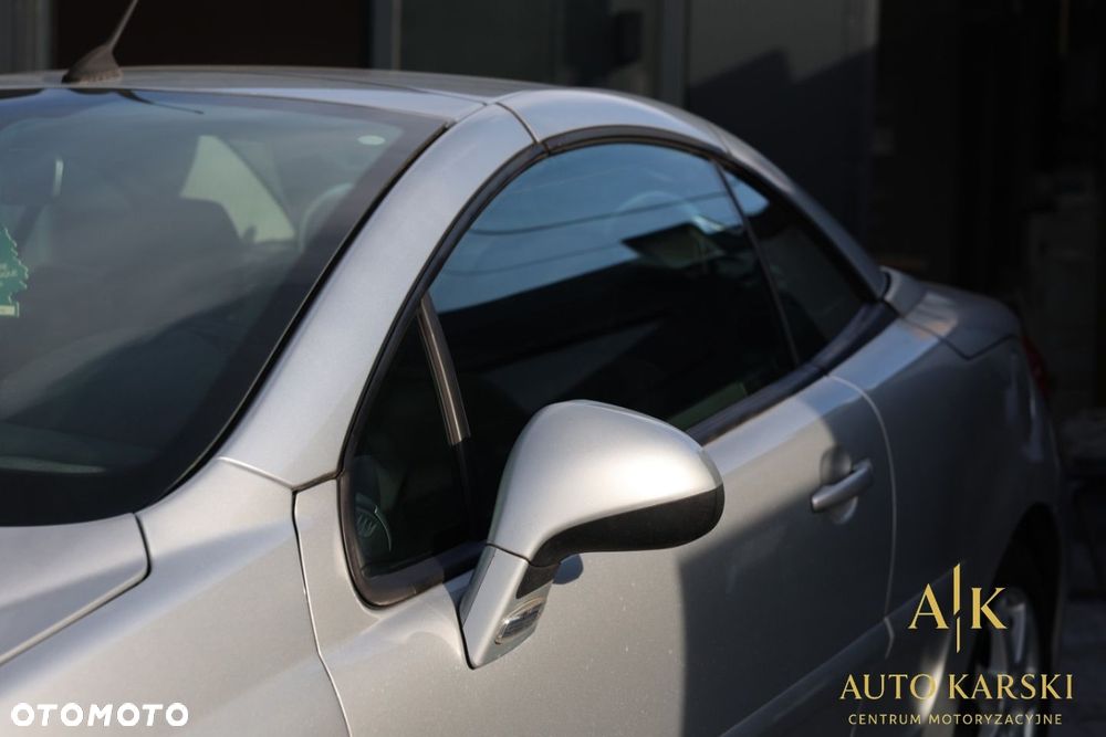 Peugeot 207 - 13