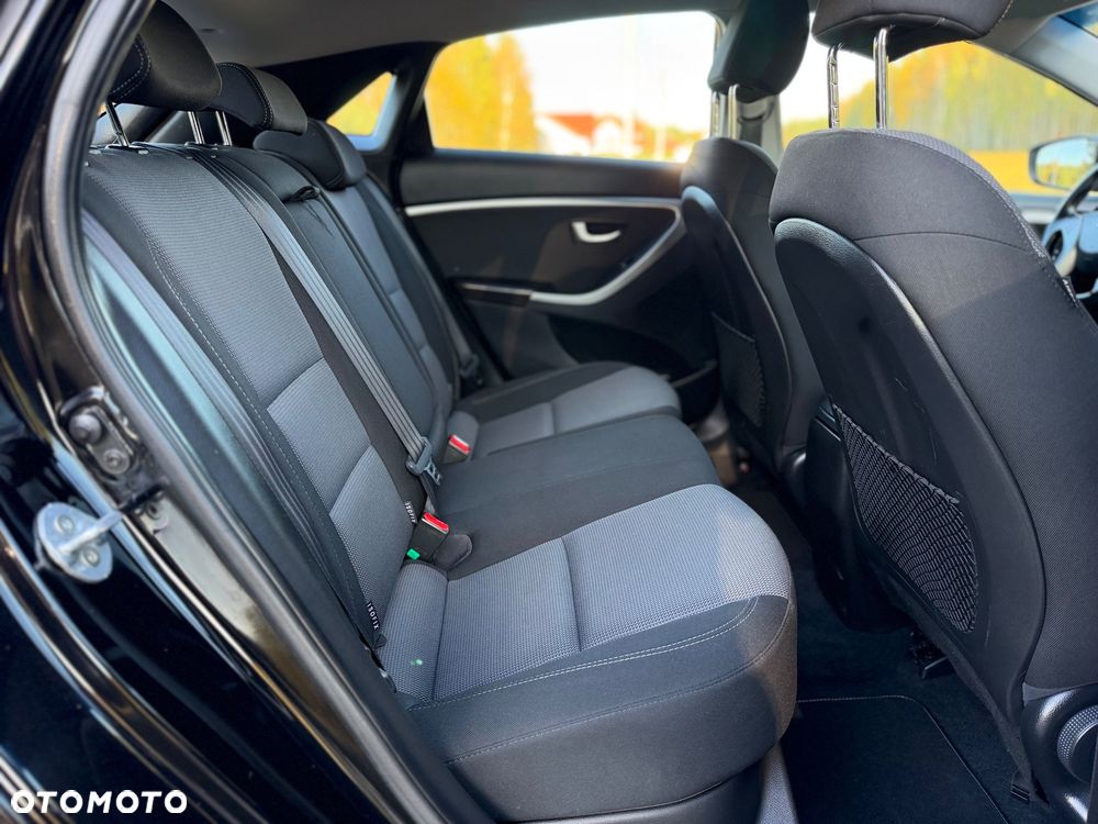 Hyundai i30 i30cw 1.6 CRDi Trend - 18