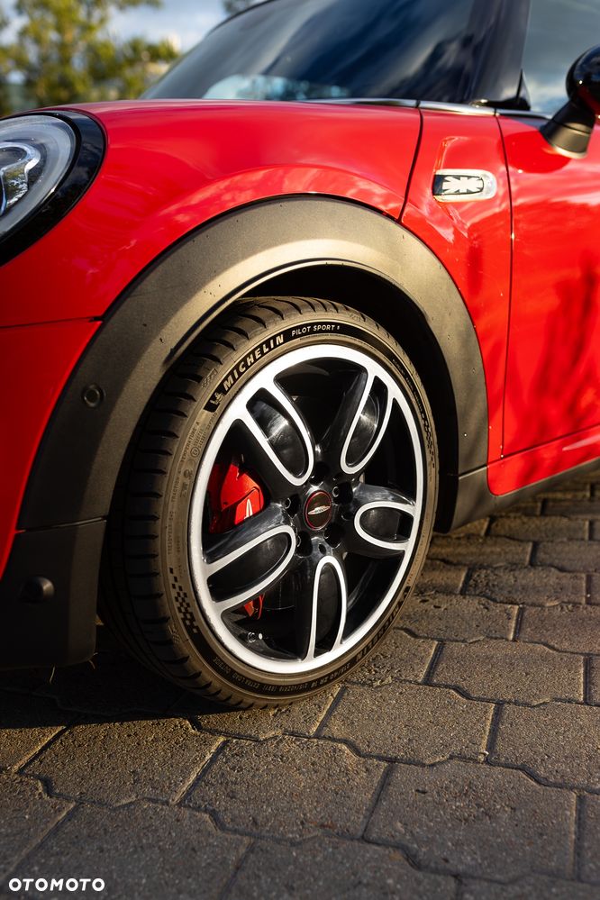 MINI John Cooper Works - 5